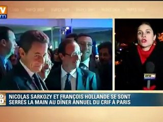Poignée de main de Nicolas Sarkozy et François Hollande au dîner du Crif
