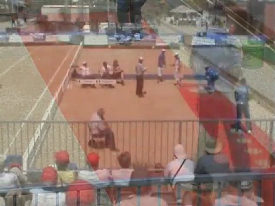 Record du monde tir de précision pétanque par Christophe Sévilla à Mâcon en juillet 2011