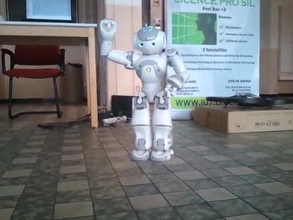 Nao fait son show aux JPO du département informatique de l'IUT de Nice