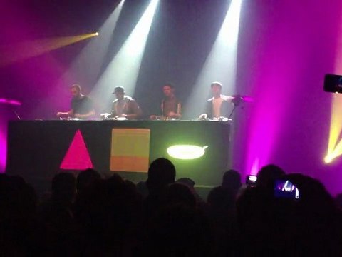 Live: Down The Road de C2C au Bataclan, Paris Février 2012