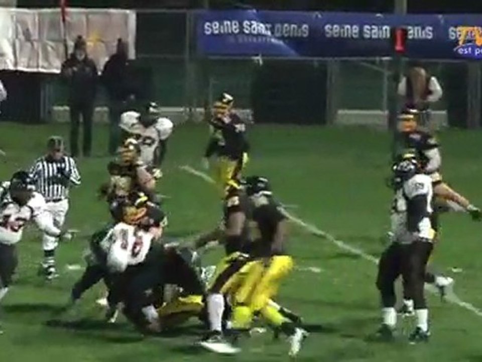 Foot US : débuts réussis pour le Flash de La Courneuve