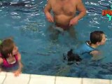Swimcoach - der schwimmende Badeanzug - Schwimmenlernen macht Spaß
