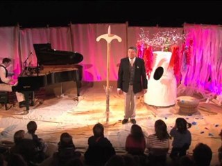 Spectacle "HISTOIRE DE BABAR LE PETIT ELEPHANT" (bande annonce)