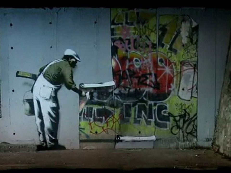 Graffiti Wars 2011 - King Robbo vs Banksy