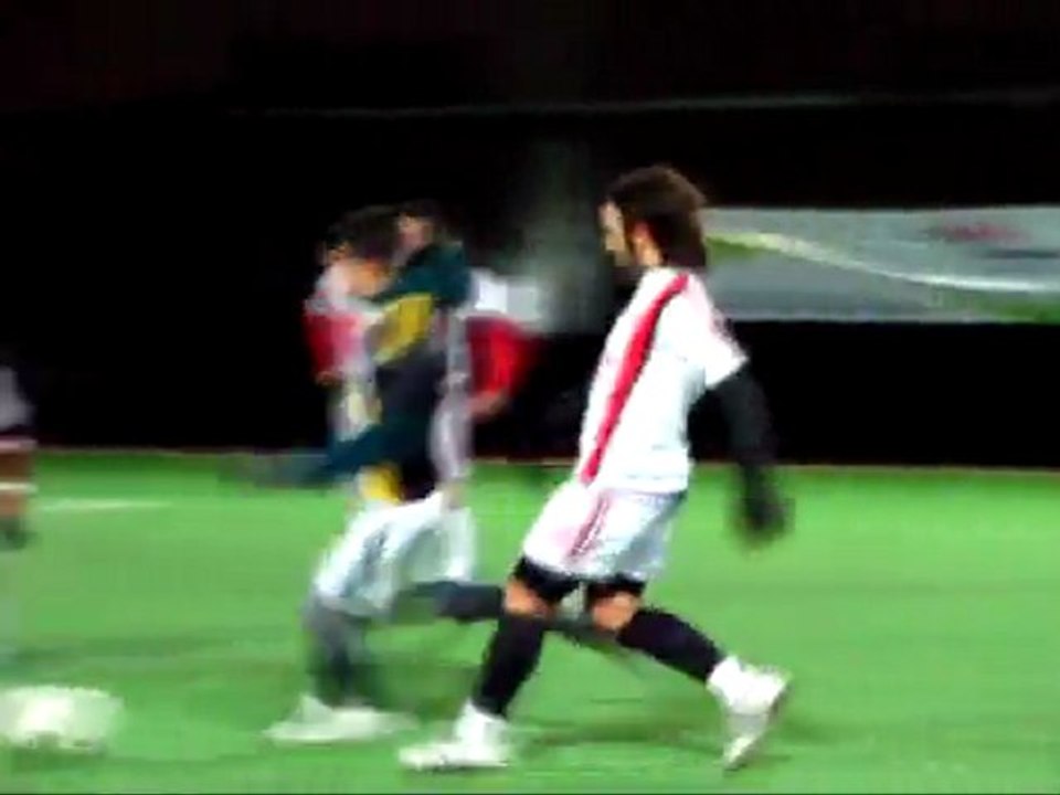 08,02 Bahcedeki Fener - Havuzbaşı