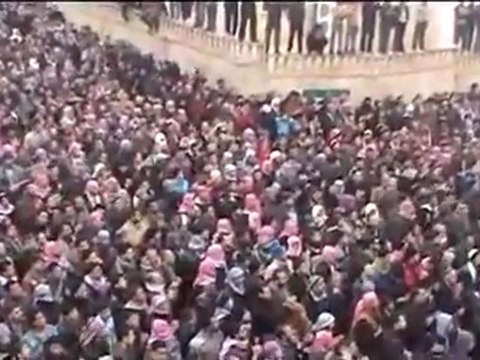 فري برس إدلب معرة النعمان تشييع الشهداء بمشاركة الجيش الحر 7 2 2012