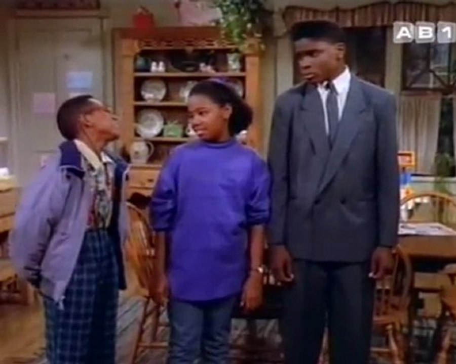 La Vie de Famille S1E20 "Le candidat"