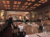 Relais Plaza - Les 50 Restaurants qui font Paris / Snob