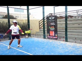 Rebote de revés con pared