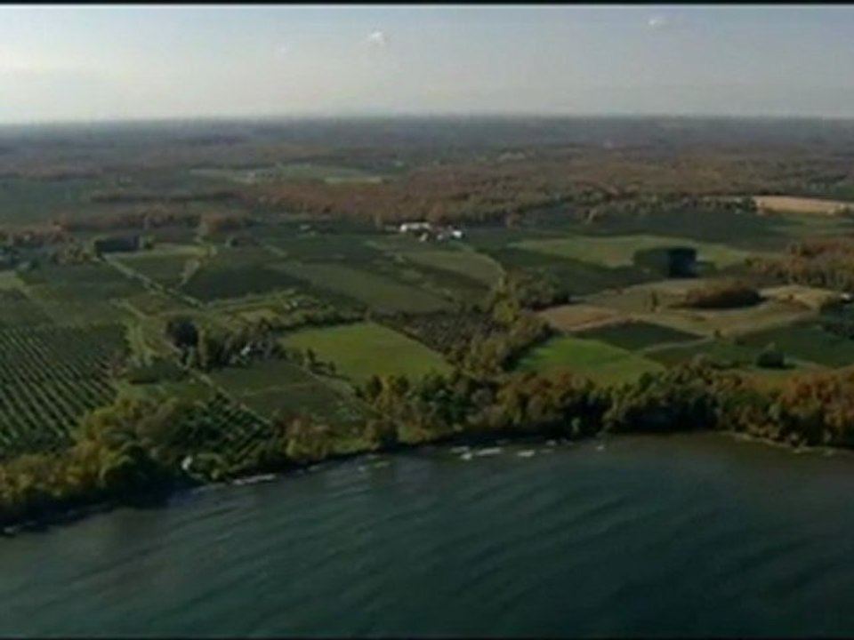 VUES D'EN HAUT - DU LAC CHAMPLAIN AUX CHUTES DU NIAGARA