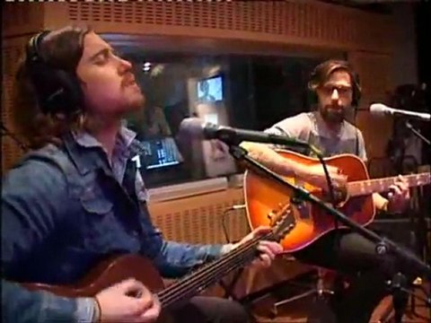 Kiss Me Forever_Le Soir Show 090212