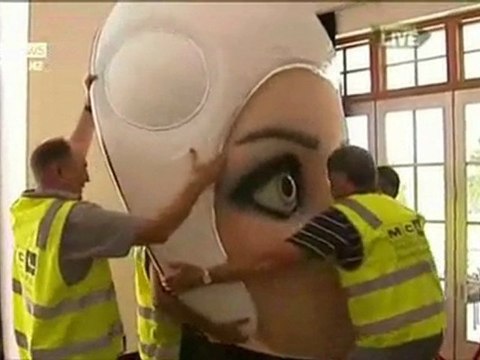 FBI v. Megaupload - Kim Dotcom Mansion Seized 9/2/12