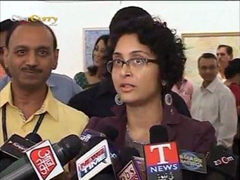 Kiran Rao inaugurates Sangeeta Gupta's Painting Exhibition