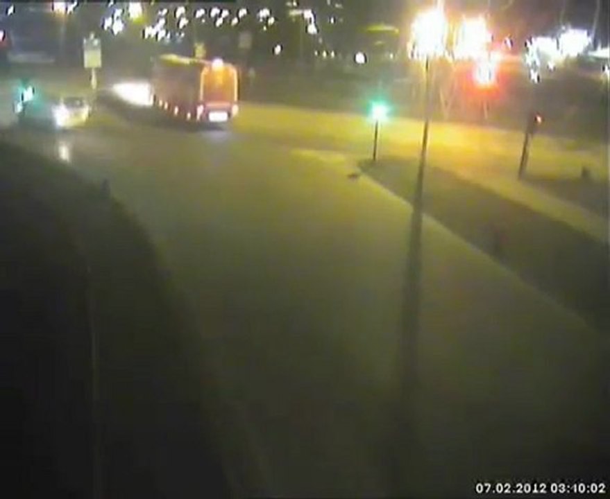 Η σύγκρουση του πούλμαν της Σαμσουνσπόρ με τρένο