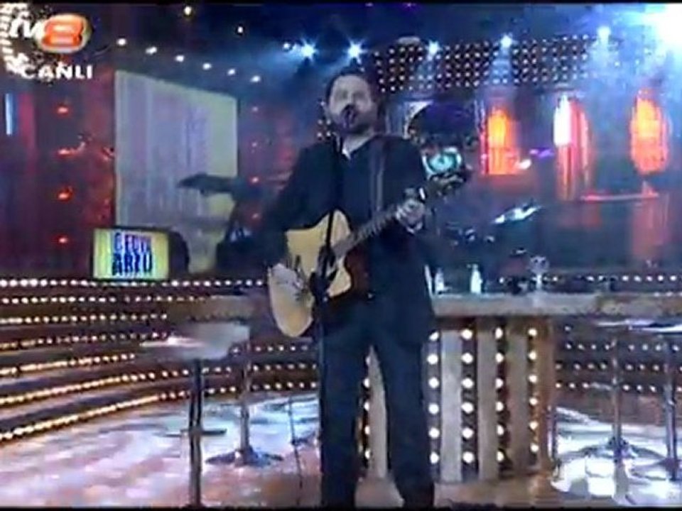 Gül Senin Tenin ''Canlı Performans'' @ Medya Kralı