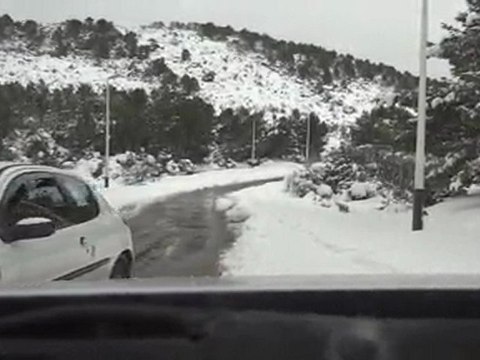 route vers hammam salhine par un jour de neige
