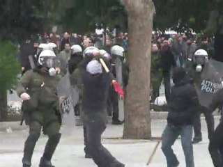 Download Video: Grèce : violences à Athènes en marge d'une manifestation