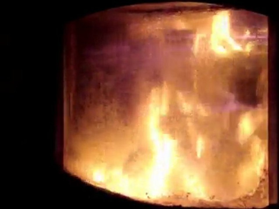 Détente. Méditation au coin du feu.   www.michellebeaualuminium.com