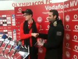 Η βράβευση του Μιραλάς ως MVP του αγώνα Ολυμπιακός - ΑΕΚ