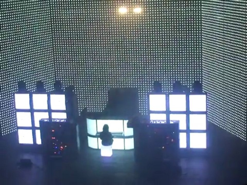 D.A.N.C.E. Justice, Brixton Academy, London, 10/02/12