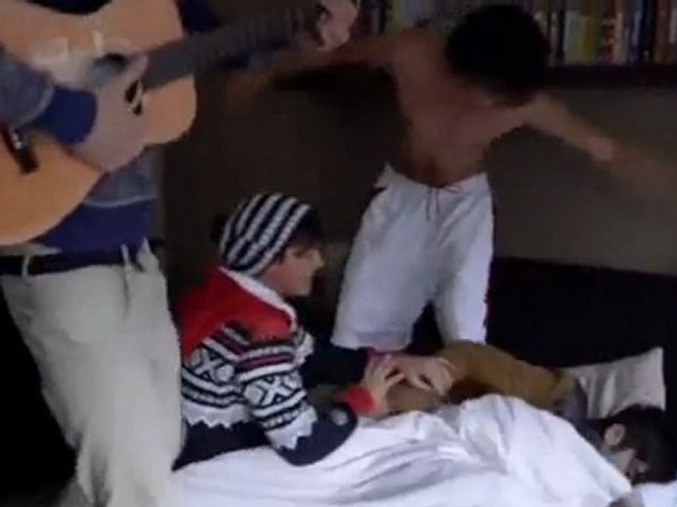 One_Direction_-_Time_To_Get_Up