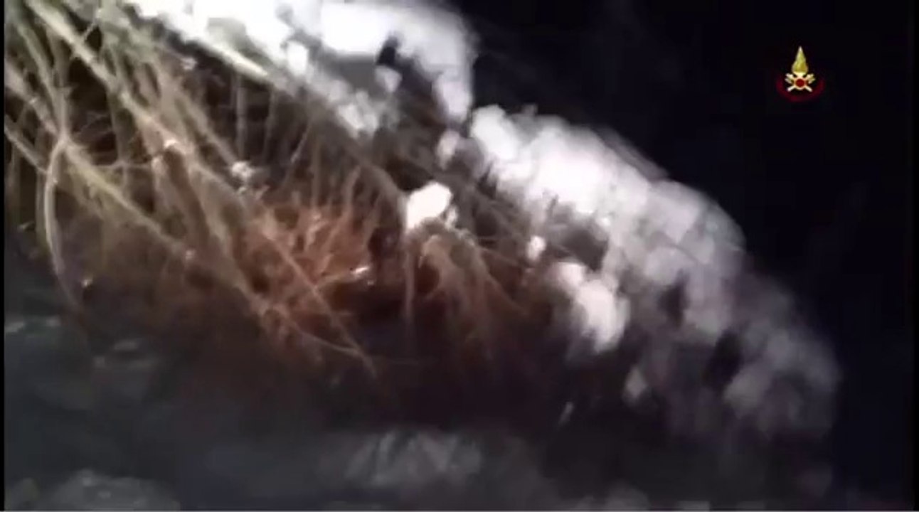 L'Aquila - Emergenza neve - VVF Apertura strada con neve