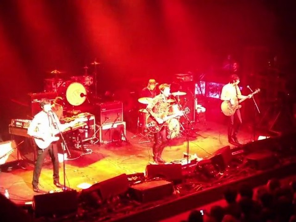 Telepathy Miles Kane (Live Paris Janvier 2012)