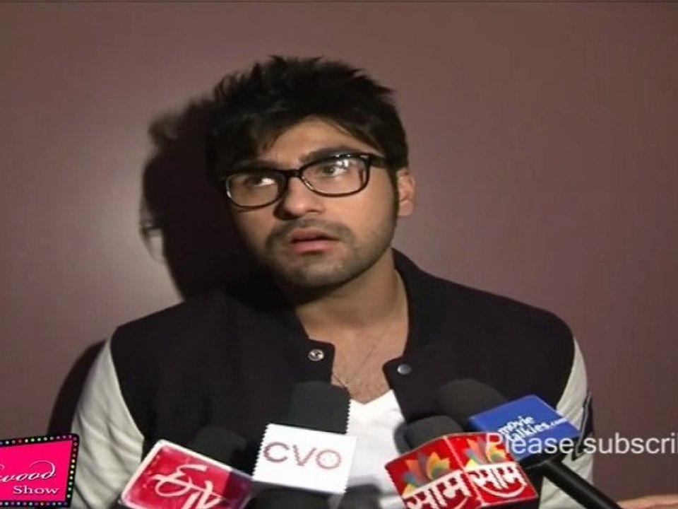 Dashing Arya Babbar Reveals Story Of Movie "Zindagi 50 50" @ On Location PC