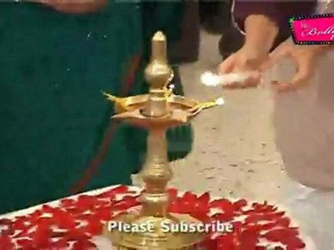 Kiran Rao Lights Lamp @ Inauguration Of Sangeeta Gupta's Painting Exhibition