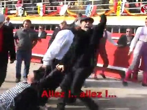 Rodilhan - Manifestation anti-corrida dans une ville d'arriérés - Vidéo Manu - payé par nos impôts