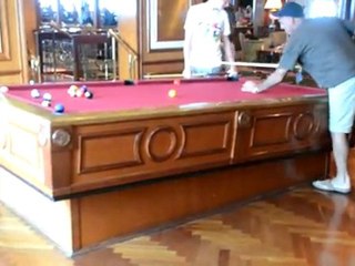 Table de billard gyroscopique pour bateau