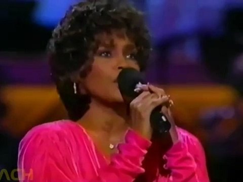 † Whitney Houston † One Moment In Time †
