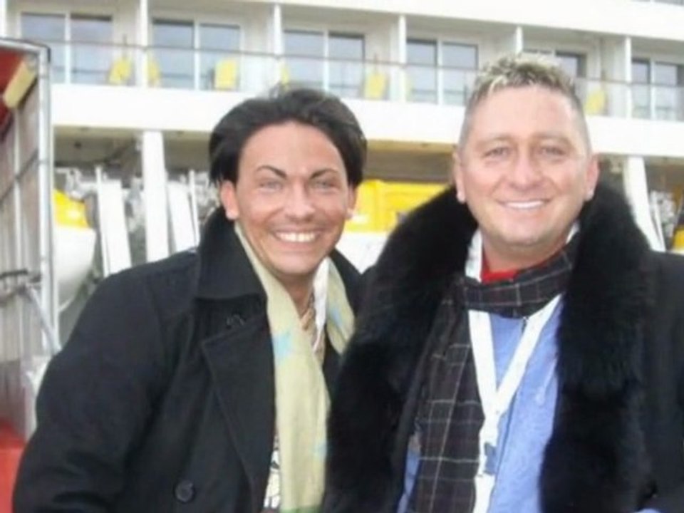 AIDAblu Hamburg Hafen AIDA kreuzfahrten AIDAblue Taufe  Fotos Bilder Innen Kabinen Brauhaus Wellness