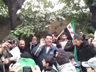 فري برس   وقفة احتجاجية امام السفارة الروسية في الجزائر   11 2 2012 ج1
