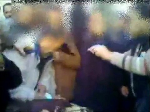 فري برس وصول جثمان الشهيد البطل بدر الحموي إلى منزله11 2 2012