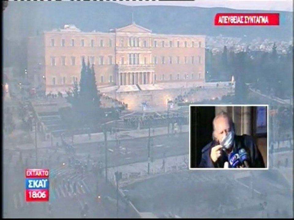 Στο νοσοκομείο της Βουλής ο Μανώλης Γλέζος