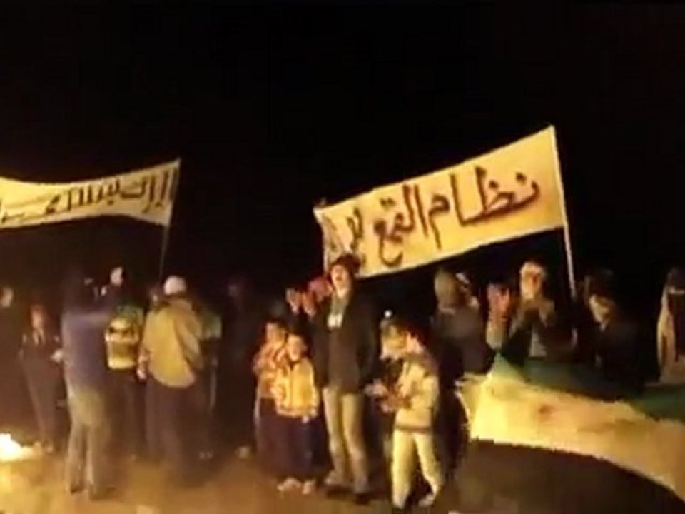 فري برس   ريف حلب   ماير     مظاهرة جمعة النفير العام 10 2 2012 جـ1