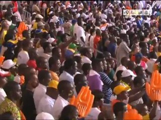 حداد على ارواح ضحايا بورسعيد في مباراة نهائي افريقيا Yallakora.com