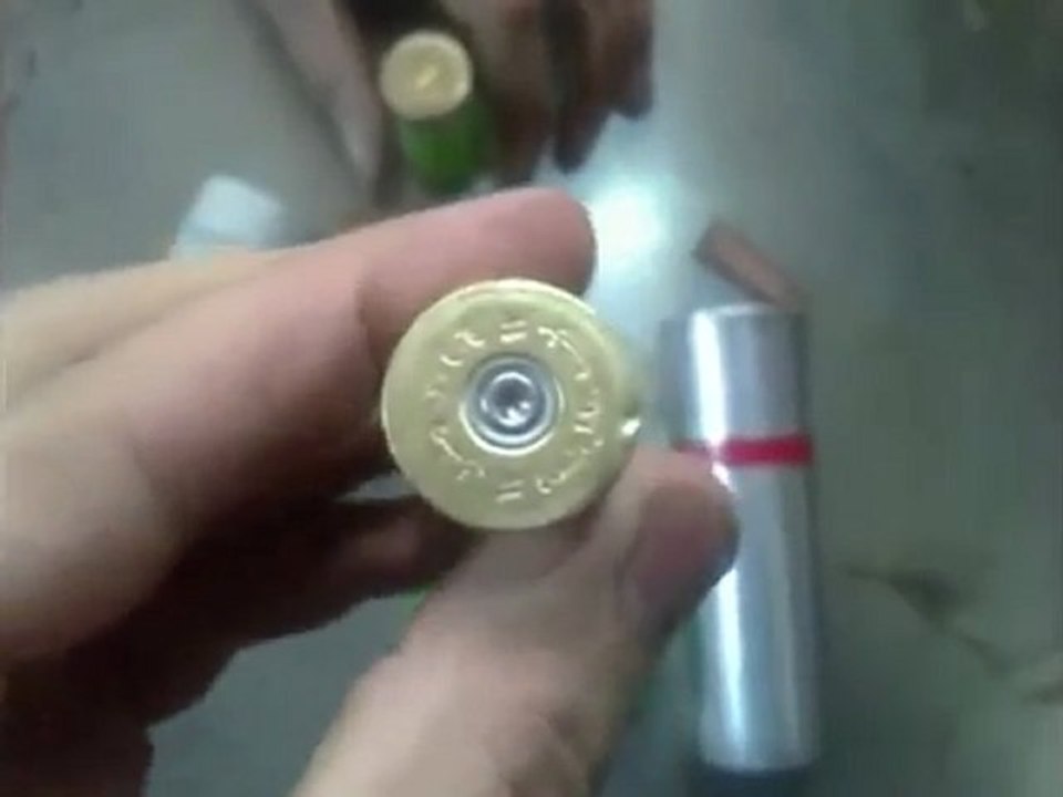 فري برس   دمشق المزة بعض فوارغ الرصاص من حي المصطفى 10 2 2012