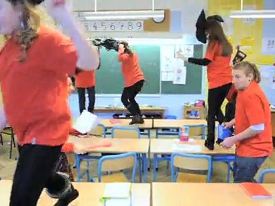 CME Village-Neuf - Clip BomBomStand