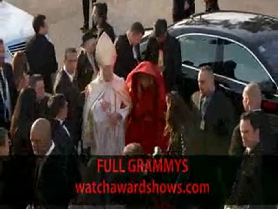 Nicki Minaj arrives with pope Grammy Awards 2012 HD 54th Grammys