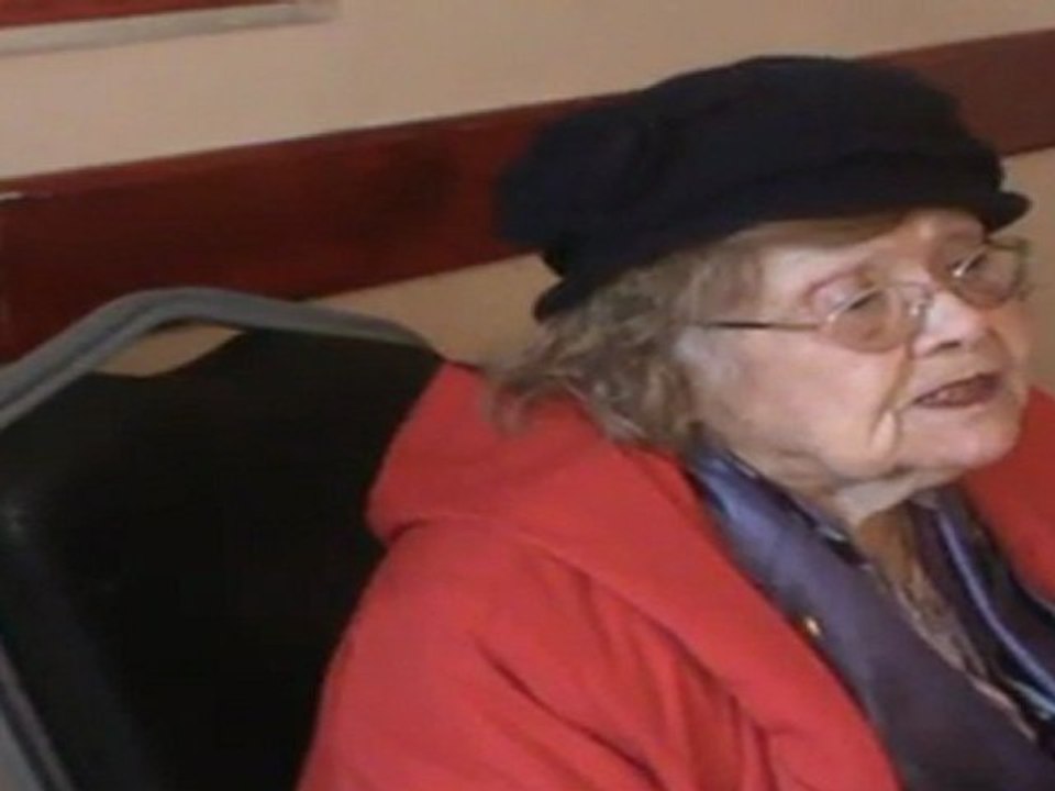 4- (11.02.2012) - İstanbul Yüksek Ticaret Ve M.Ü İ.İ.B.F Mezunları Derneği İstanbul Şubesinin Düzenlemiş Olduğu Atatürk ve Sümerler Konulu Söyleşi