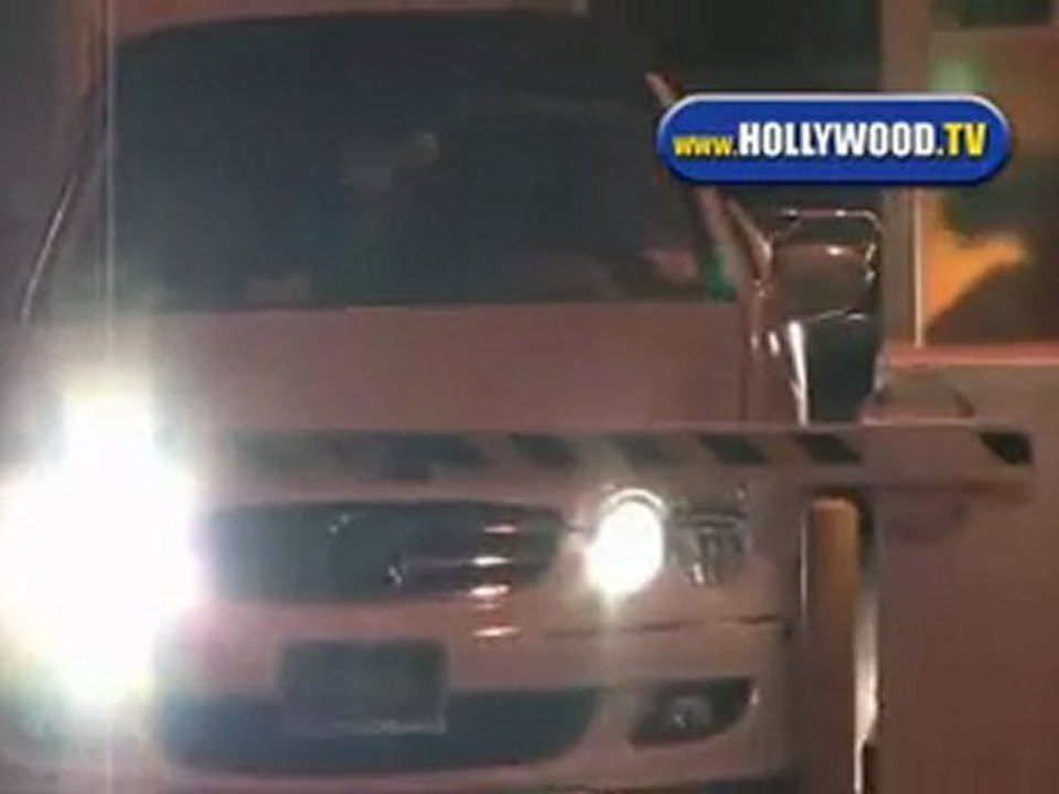 Britney Spears Rolls Through the Four Seasons