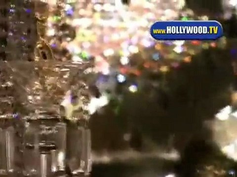 Britney Spears Hits Lighting Shop and Restaurant for Party