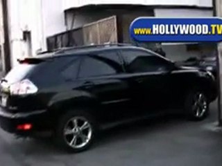 Christina Applegate Hits Neil George Salon - WTF?