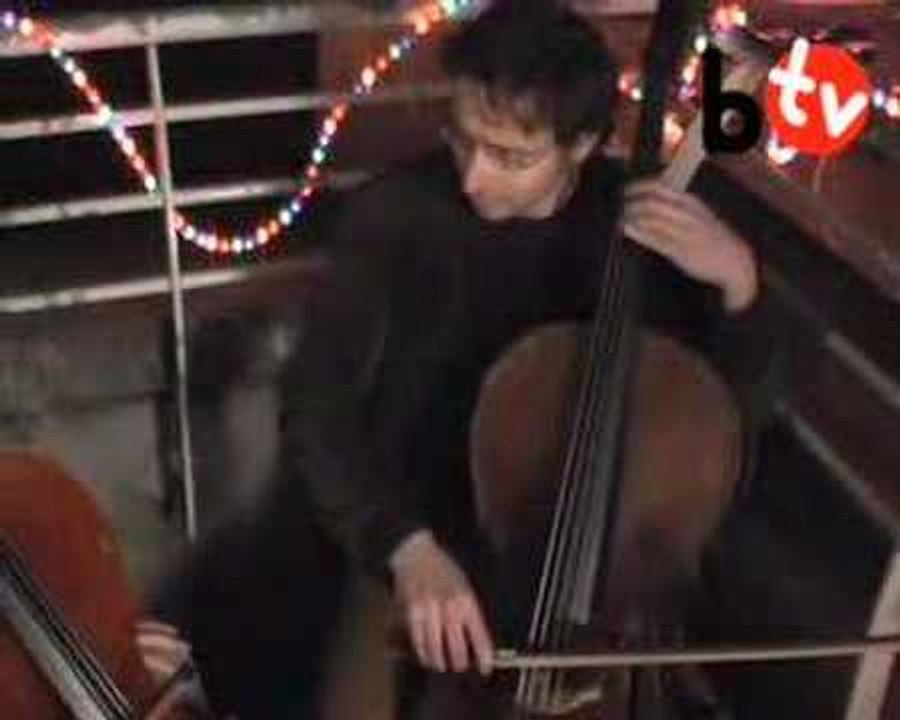 CELLO LESSONS - BALCONYTV (BalconyTV)