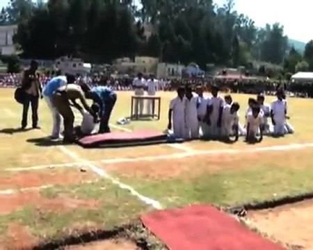 Inde : un policier se tue en faisant une cascade