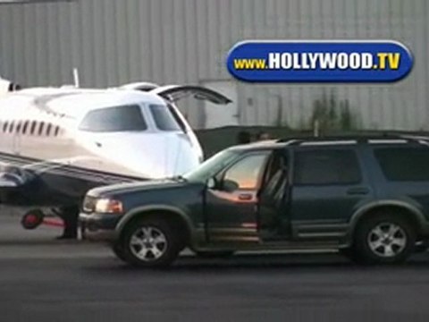 Britney Spears Leaves The Airport