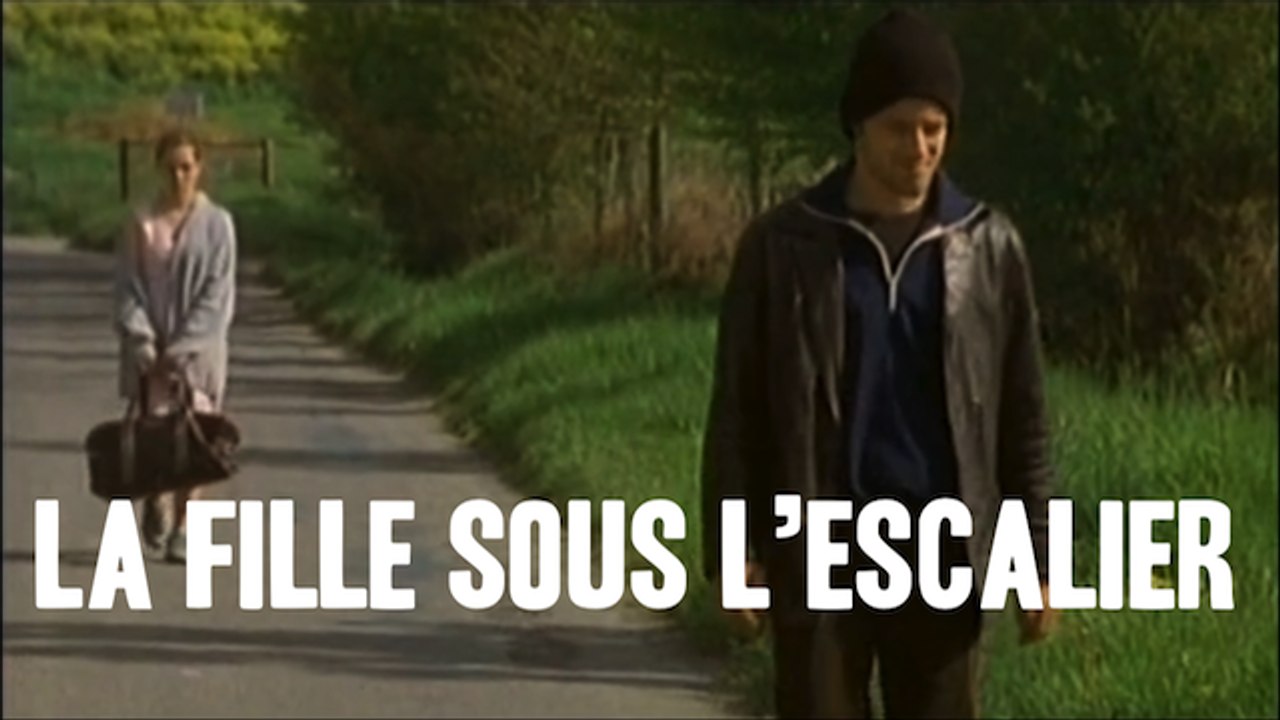 "La Fille Sous l'Escalier" ESRA