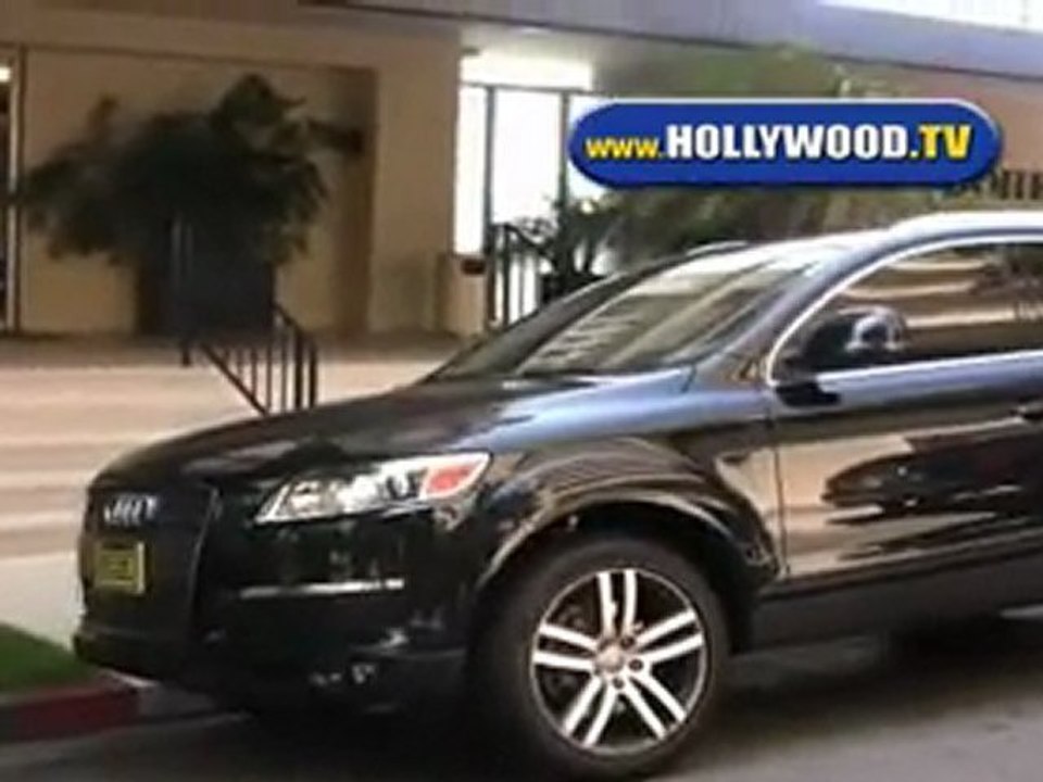 EXCLUSIVE: Nicole Richie Leaves Doheny Plaza